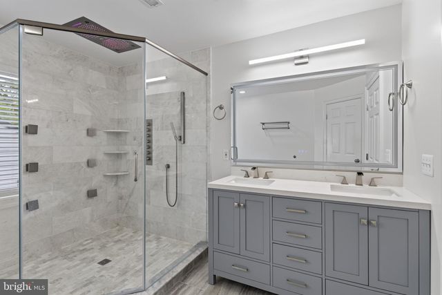 7705 MAGARITY RD, Falls Church, VA 22043