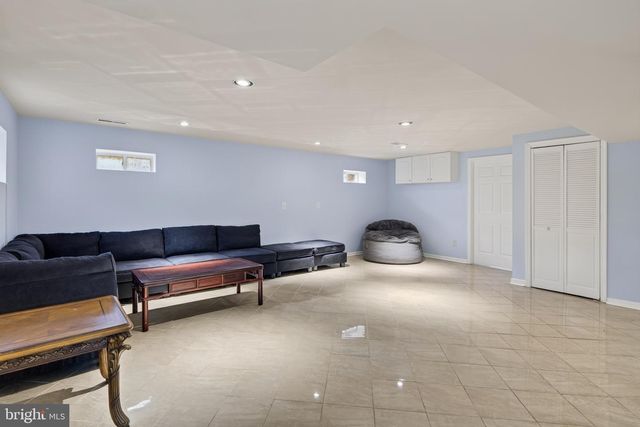 7705 MAGARITY RD, Falls Church, VA 22043
