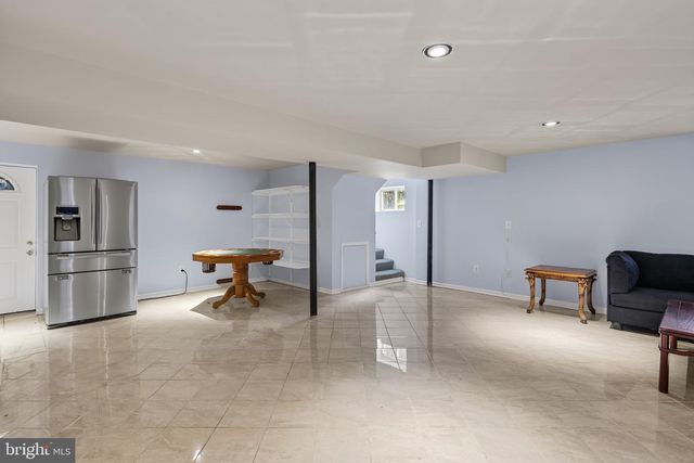 7705 MAGARITY RD, Falls Church, VA 22043