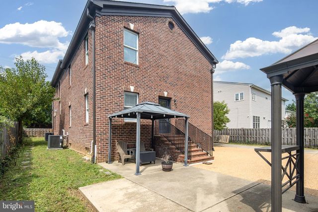 7705 MAGARITY RD, Falls Church, VA 22043