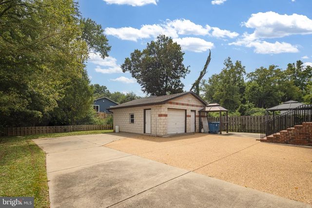 7705 MAGARITY RD, Falls Church, VA 22043