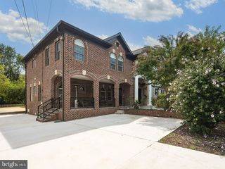 7705 MAGARITY RD, Falls Church, VA 22043