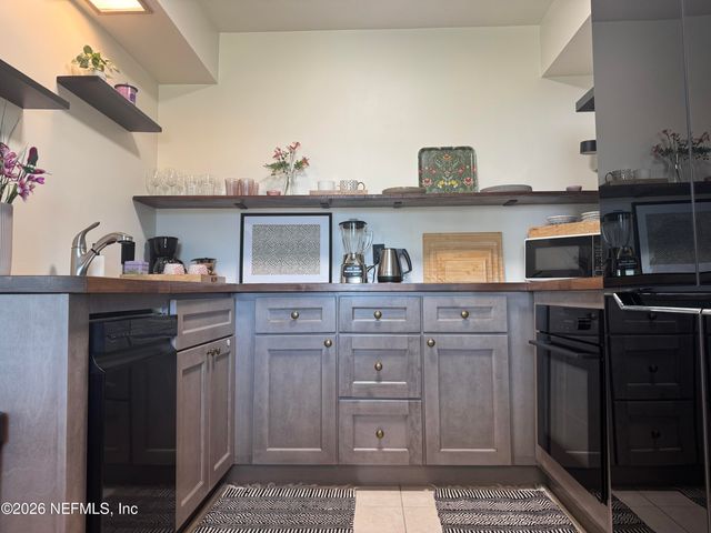 22 COMARES Avenue 6 C, St. Augustine, FL 32080