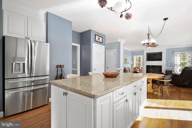 48 OLD CREEKSIDE RD, Fredericksburg, VA 22405