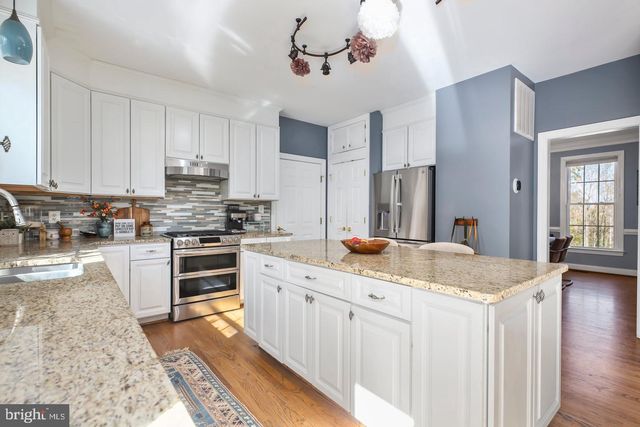 48 OLD CREEKSIDE RD, Fredericksburg, VA 22405