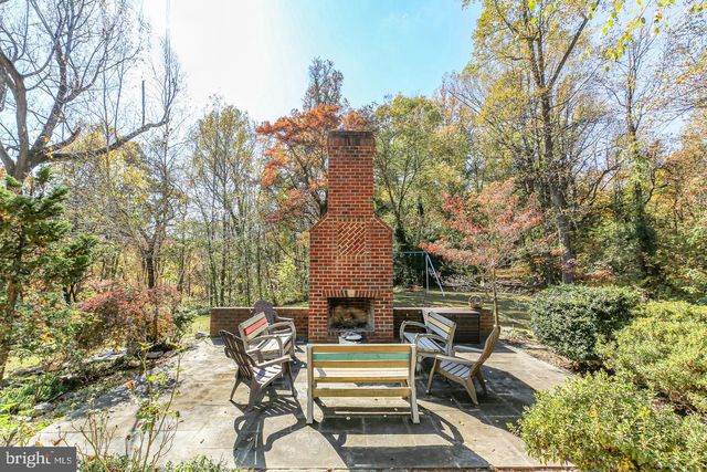 48 OLD CREEKSIDE RD, Fredericksburg, VA 22405