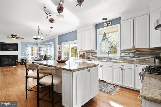 48 OLD CREEKSIDE RD, Fredericksburg, VA 22405