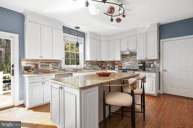 48 OLD CREEKSIDE RD, Fredericksburg, VA 22405