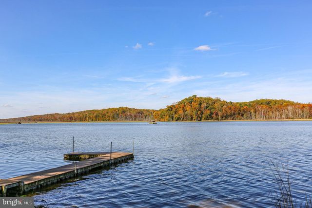 48 OLD CREEKSIDE RD, Fredericksburg, VA 22405