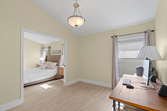 1142 Canoe Point, Delray Beach, FL 33444