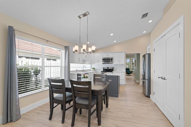 1142 Canoe Point, Delray Beach, FL 33444