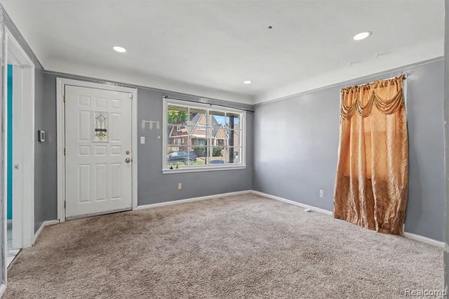 1423 Cicotte Avenue, Lincoln Park, MI 48146