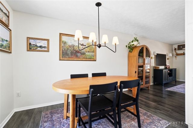 2211 Manton Drive, Miamisburg, OH 45342