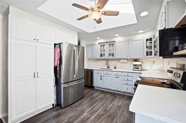 2211 Manton Drive, Miamisburg, OH 45342