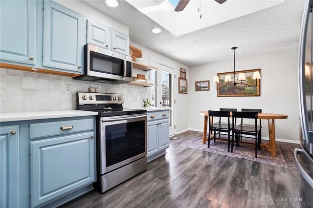 2211 Manton Drive, Miamisburg, OH 45342