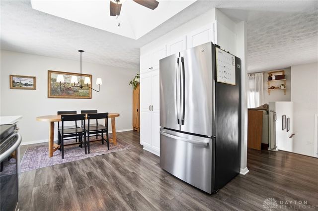 2211 Manton Drive, Miamisburg, OH 45342