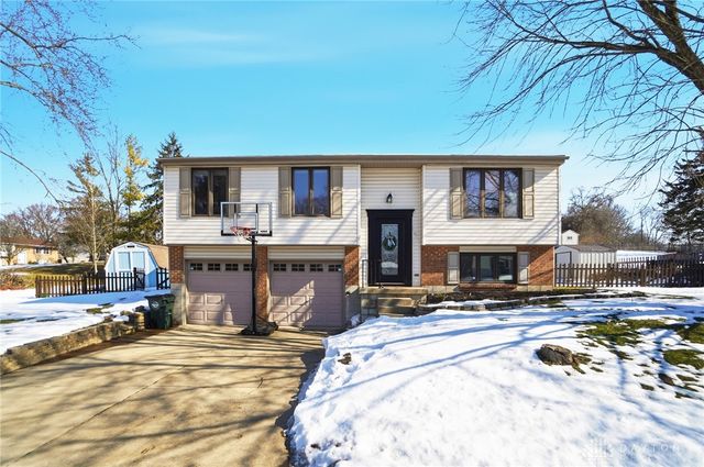 2211 Manton Drive, Miamisburg, OH 45342