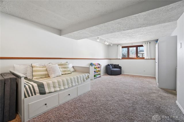 2211 Manton Drive, Miamisburg, OH 45342