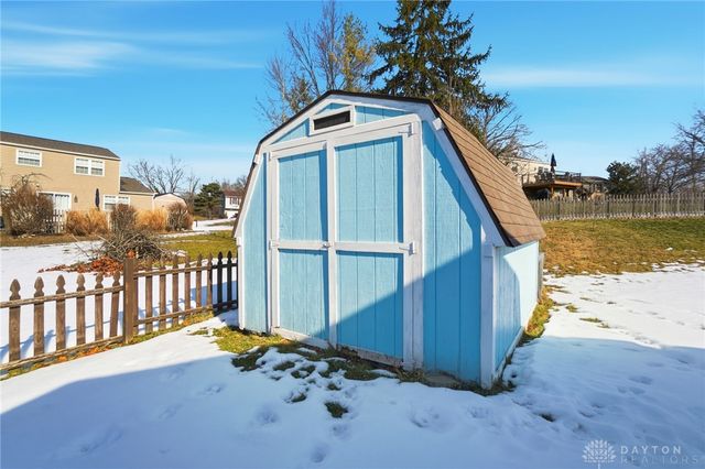 2211 Manton Drive, Miamisburg, OH 45342