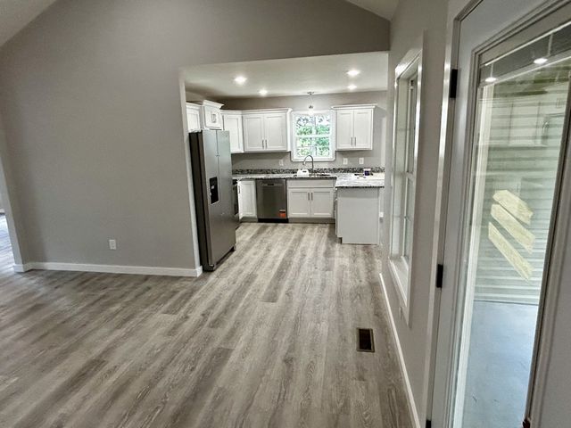 1252 Vickie Ln, Portland, TN 37148