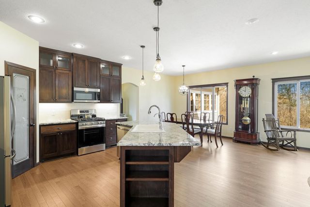 19611 Flamingo Street NW, Oak Grove, MN 55011
