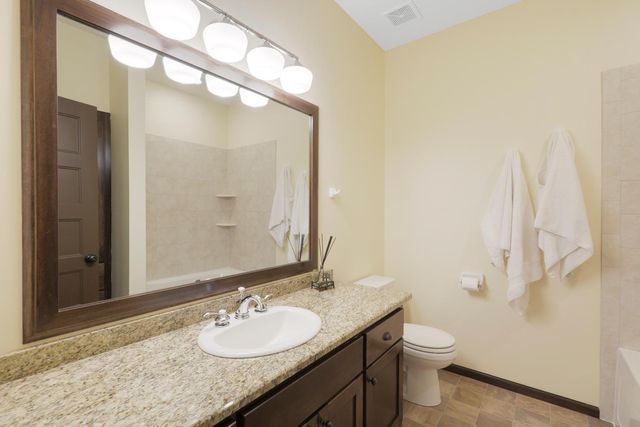 19611 Flamingo Street NW, Oak Grove, MN 55011