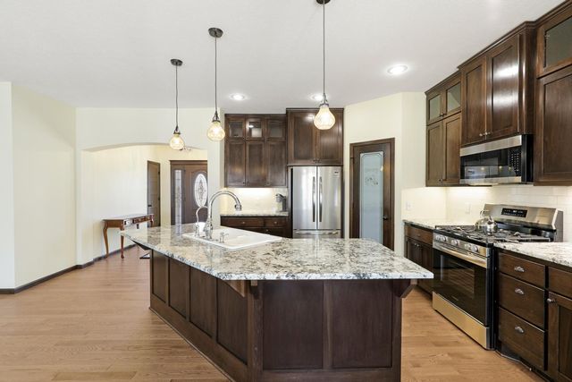 19611 Flamingo Street NW, Oak Grove, MN 55011