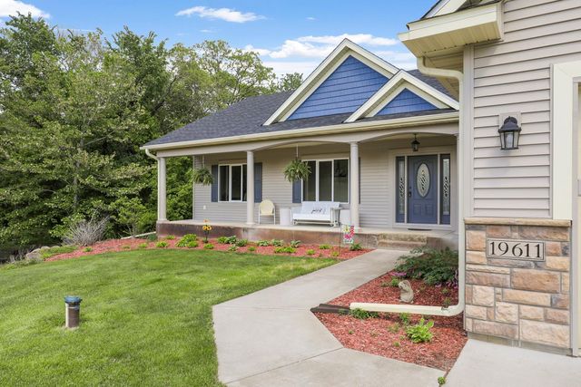 19611 Flamingo Street NW, Oak Grove, MN 55011
