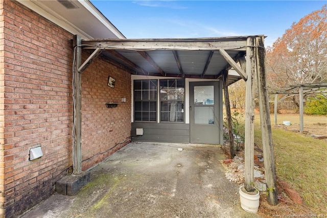 6042 McDougal Drive, Fayetteville, NC 28304