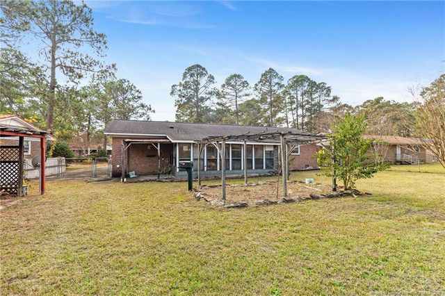 6042 McDougal Drive, Fayetteville, NC 28304