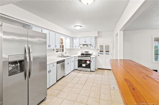 6042 McDougal Drive, Fayetteville, NC 28304