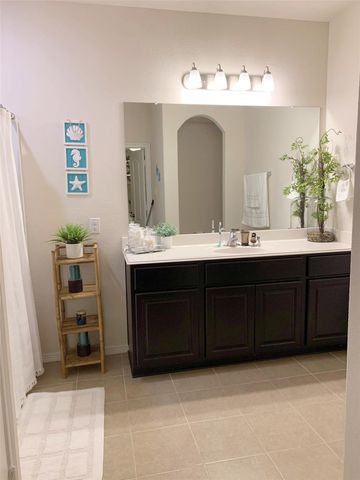 9931 Swindale Ridge Lane, Houston, TX 77044