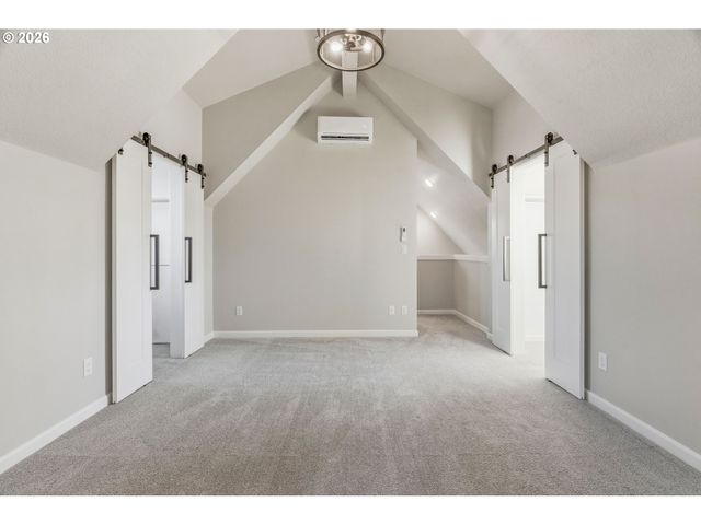 1811 COUSTEAU Loop Se, Salem, OR 97302