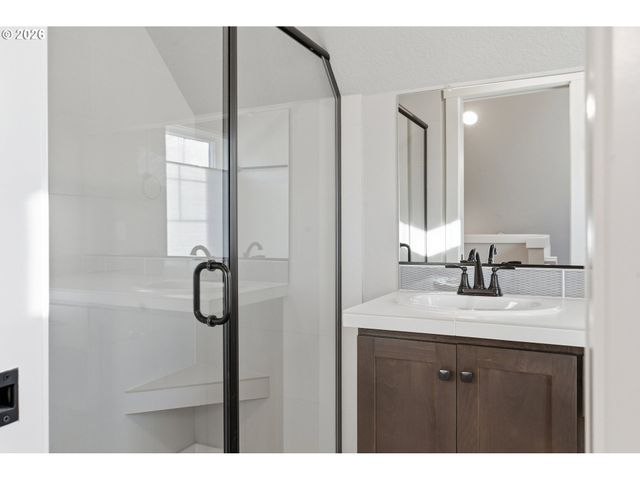 1811 COUSTEAU Loop Se, Salem, OR 97302