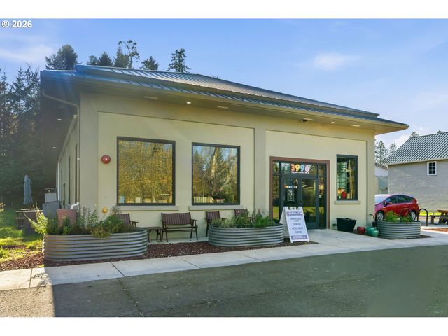 1811 COUSTEAU Loop Se, Salem, OR 97302