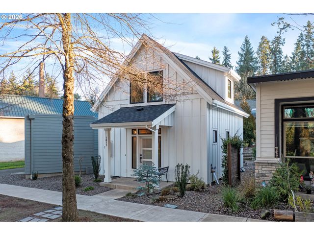 1811 COUSTEAU Loop Se, Salem, OR 97302