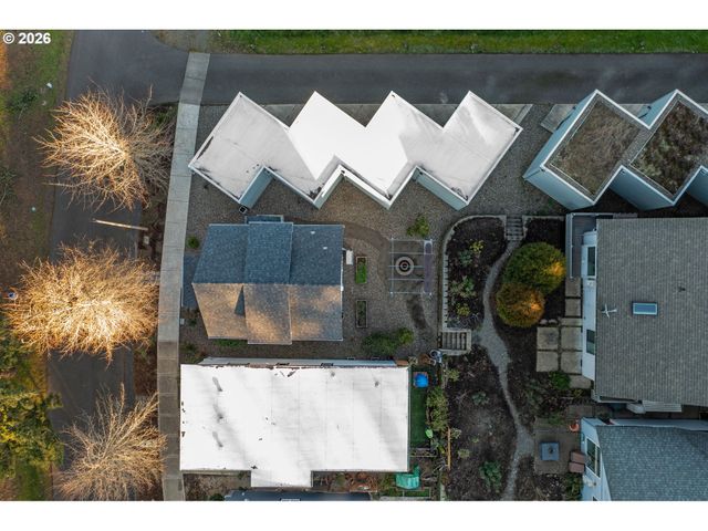 1811 COUSTEAU Loop Se, Salem, OR 97302