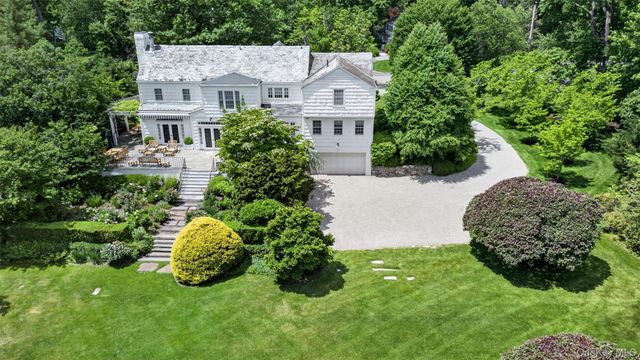 6 Hillair Circle, White Plains, NY 10605