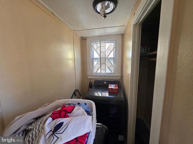 64 WASHINGTON ST, Trenton, NJ 08611