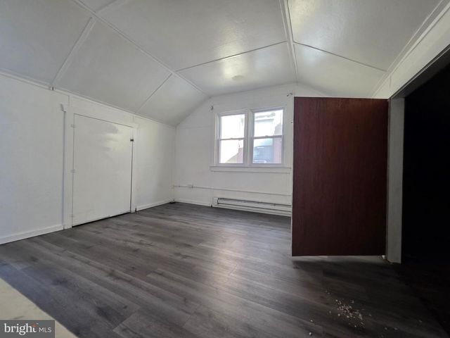 64 WASHINGTON ST, Trenton, NJ 08611