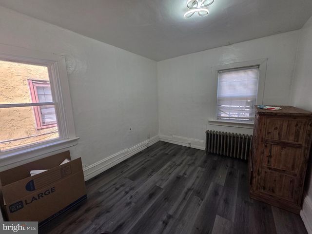 64 WASHINGTON ST, Trenton, NJ 08611