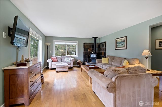 70 N Harrison Avenue, Hoodsport, WA 98548