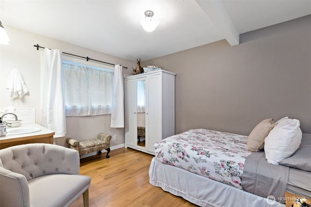 70 N Harrison Avenue, Hoodsport, WA 98548