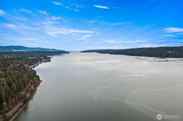 70 N Harrison Avenue, Hoodsport, WA 98548