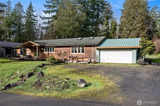 70 N Harrison Avenue, Hoodsport, WA 98548