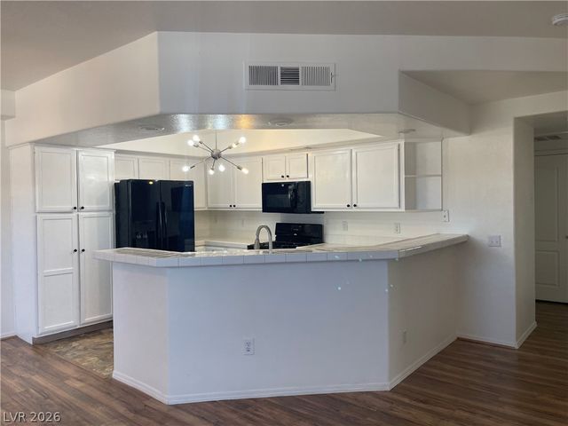 3605 Spanish Butterfly Street 202, Las Vegas, NV 89108