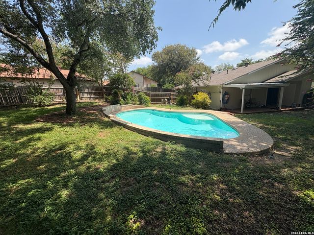 14527 Waddesdon Bluff, San Antonio, TX 78233