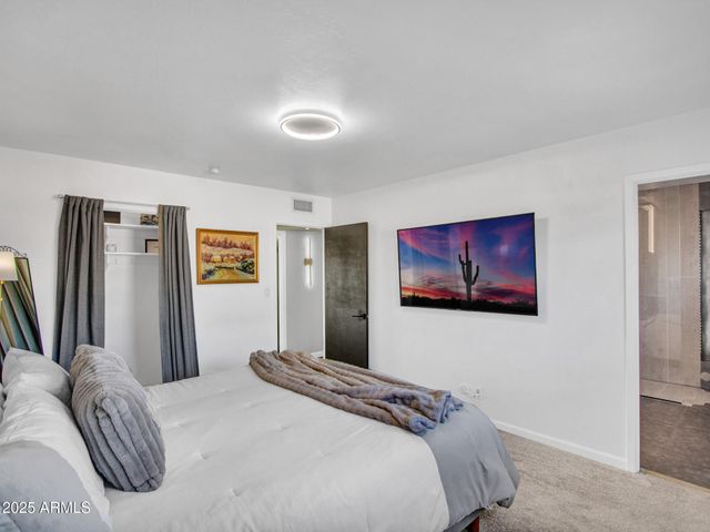 3010 E YUCCA Street, Phoenix, AZ 85028