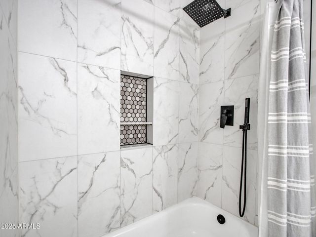 3010 E YUCCA Street, Phoenix, AZ 85028