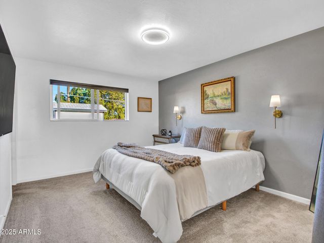 3010 E YUCCA Street, Phoenix, AZ 85028